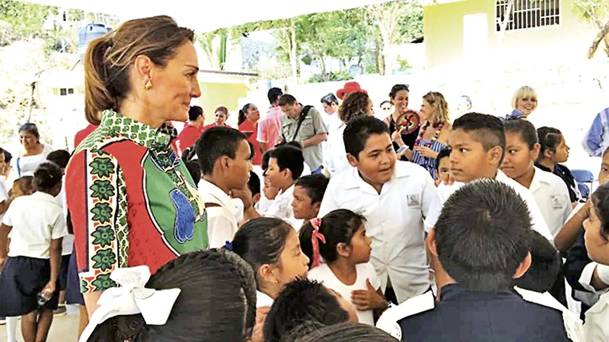 Inauguran escuela